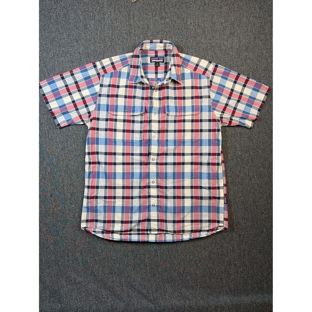 Patagonia Mens Short Sleeve Plaid Snap Front Hiking Shirt Blue Pink 53190 SP16 M
